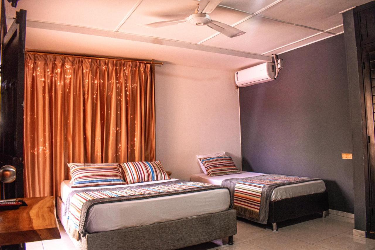 Yosu Hostal ริออชชา ภายนอก รูปภาพ
